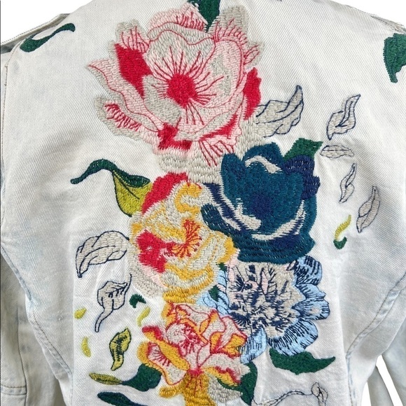 BLANKNYC Embroidered Floral Design & Studded Denim Jean Jacket - Picture 8 of 12